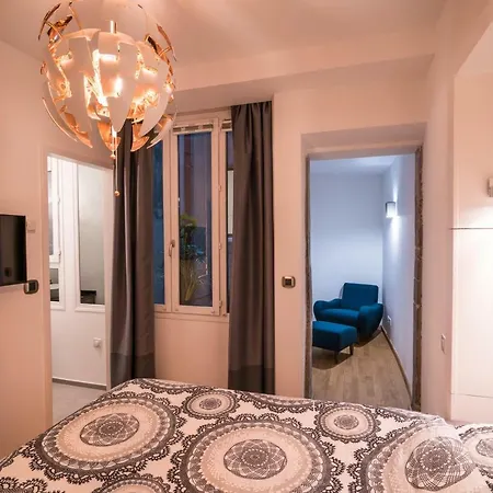 Le Balcon De La Vieille Apartment *
