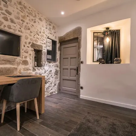 Apartment Le Balcon De La Vieille Annecy